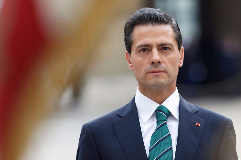 Petición de Firma para Retirar la Maestría a Peña Nieto Presidente de México